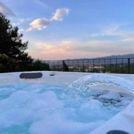 V&e Luxury Villa