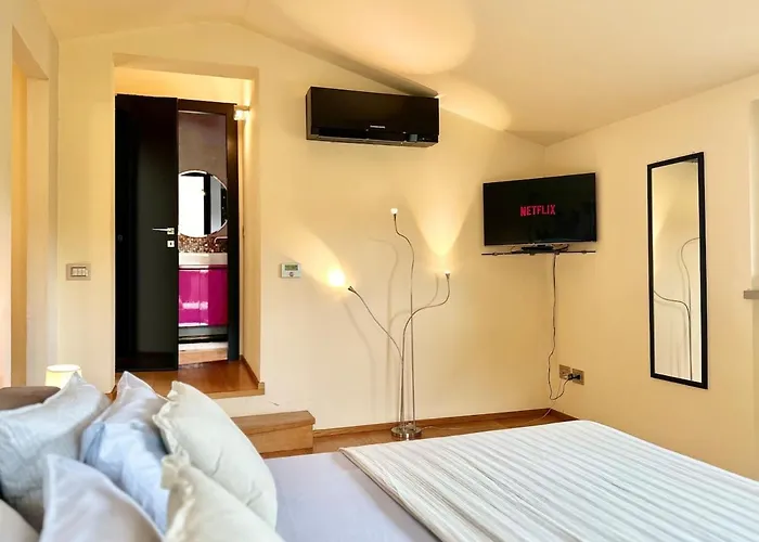 V&e Luxury * Arezzo